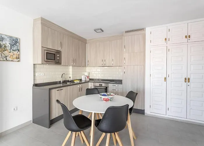 A410 Frontlilne Nerja